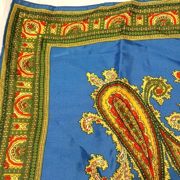 Exclusive Design *Price Firm* - Picture 2 of 7